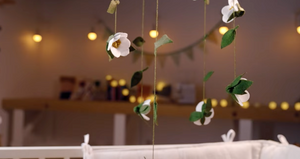 Mobile Fleuri en feutrine pour la chambre de bébé