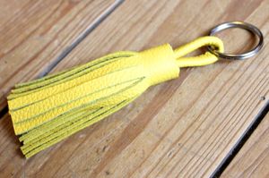 Porte-clé et bijou de sac en cuir